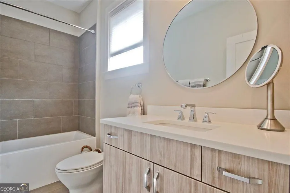 104 Canton WAY Roswell, GA 30075