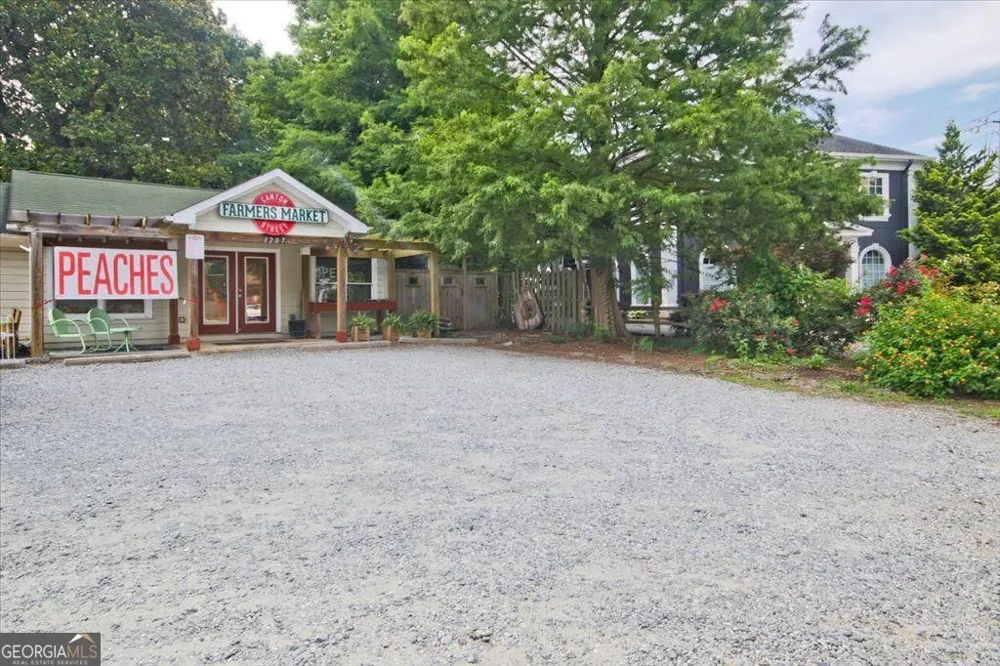 104 Canton WAY Roswell, GA 30075