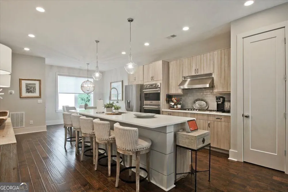 104 Canton WAY Roswell, GA 30075