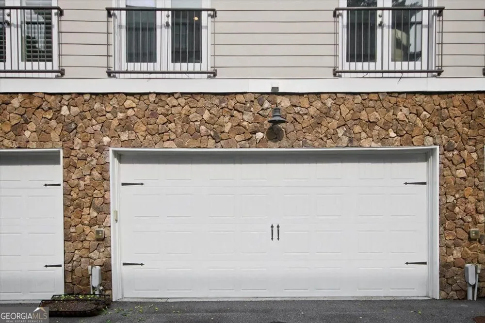 104 Canton WAY Roswell, GA 30075