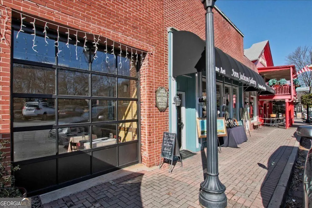 104 Canton WAY Roswell, GA 30075
