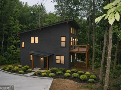 673 Autumn Ridge DR