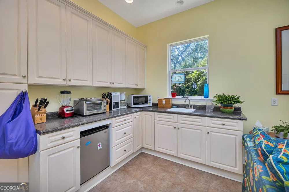 123 Plemmons DR St. Simons, GA 31522