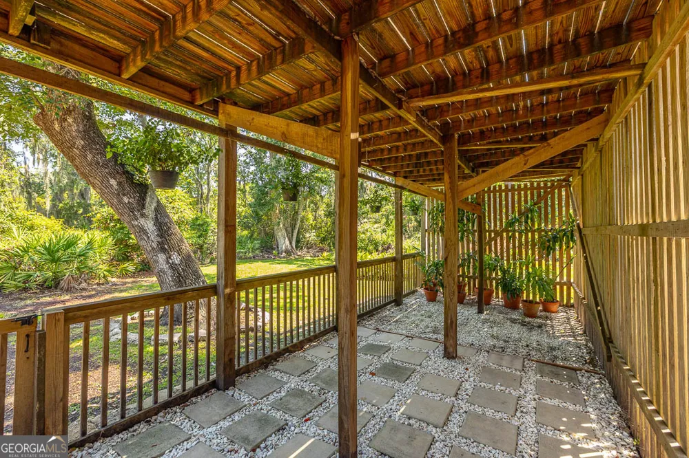 123 Plemmons DR St. Simons, GA 31522