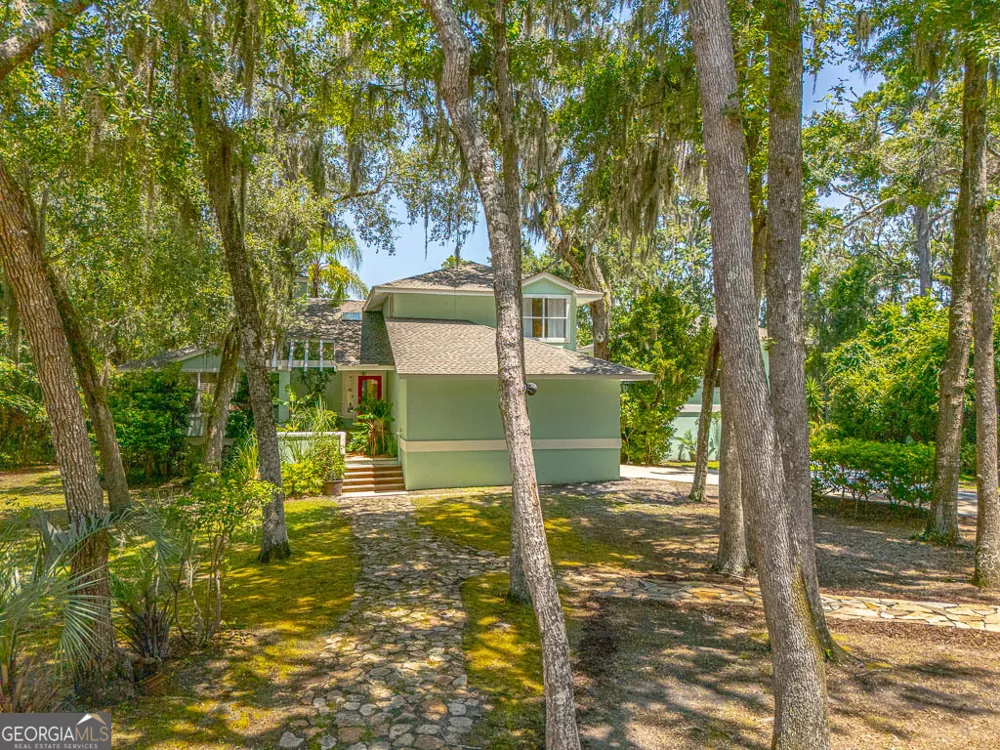 123 Plemmons DR St. Simons, GA 31522