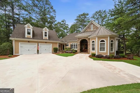 1051 Cawthorne LN