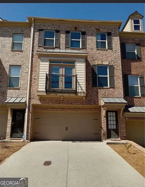 260 Grove Ln