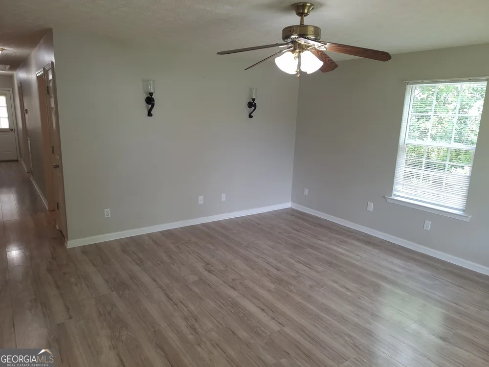 229 Merritts AVE Cedartown, GA 30125