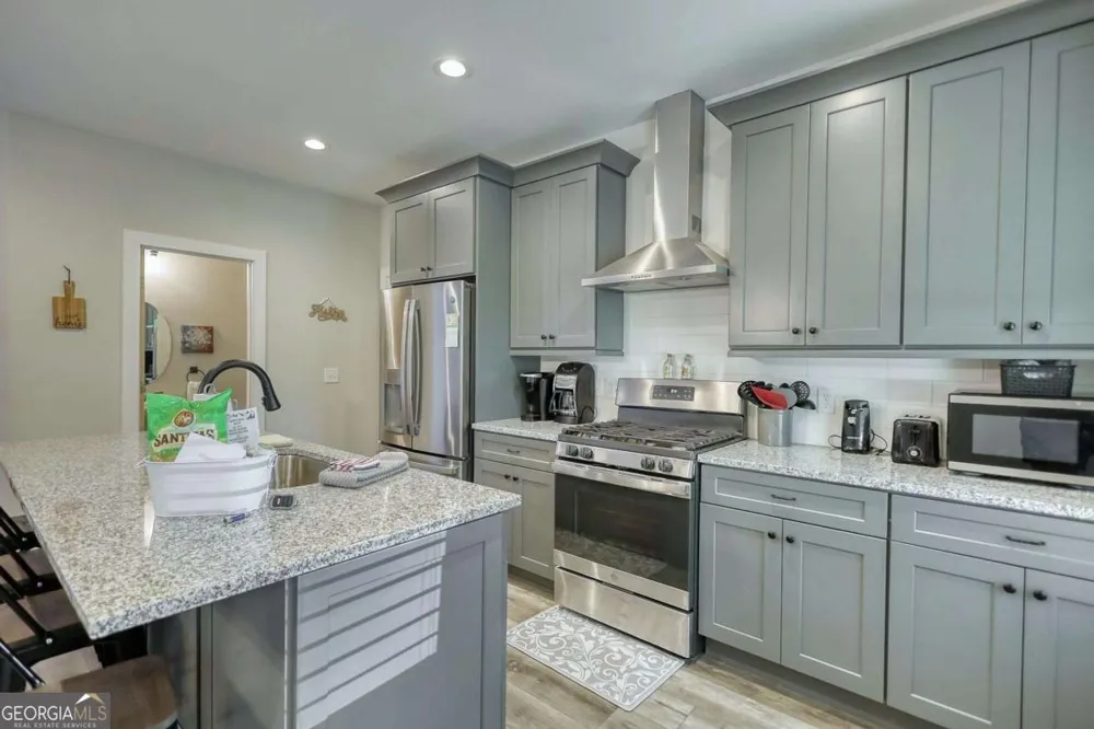 156 Smith ST Clayton, GA 30525