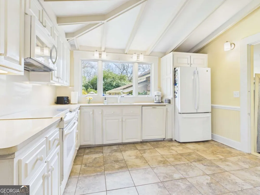 1800 Simonton Bridge RD Watkinsville, GA 30677