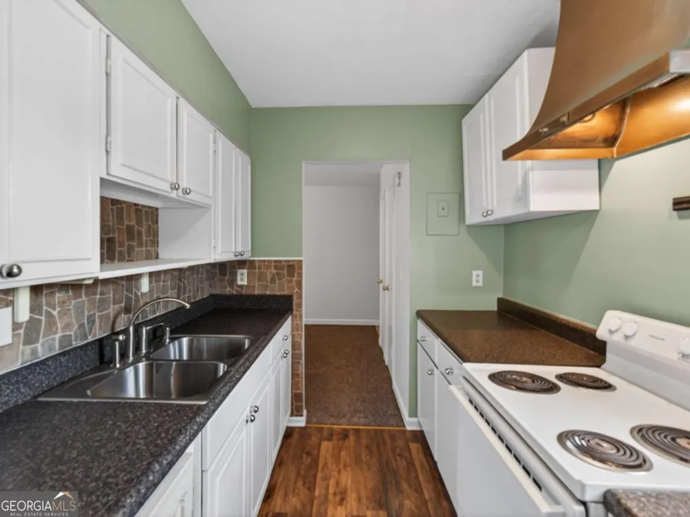 3091 Colonial WAY Atlanta, GA 30341