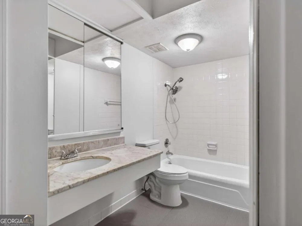 3091 Colonial WAY Atlanta, GA 30341