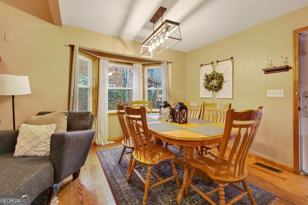 697 Zeppelin Strasse Helen, GA 30545