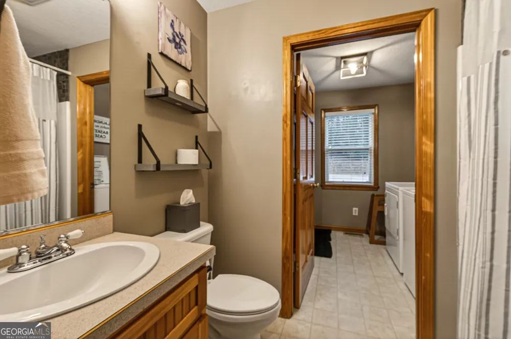 697 Zeppelin Strasse Helen, GA 30545