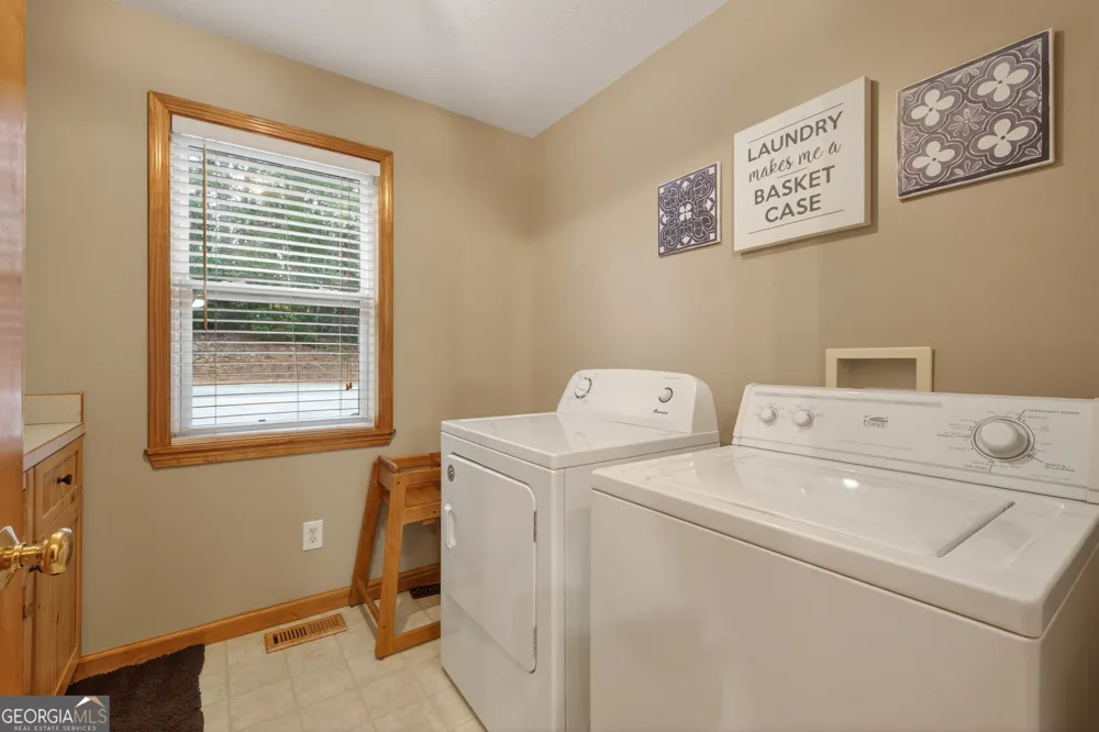 697 Zeppelin Strasse Helen, GA 30545