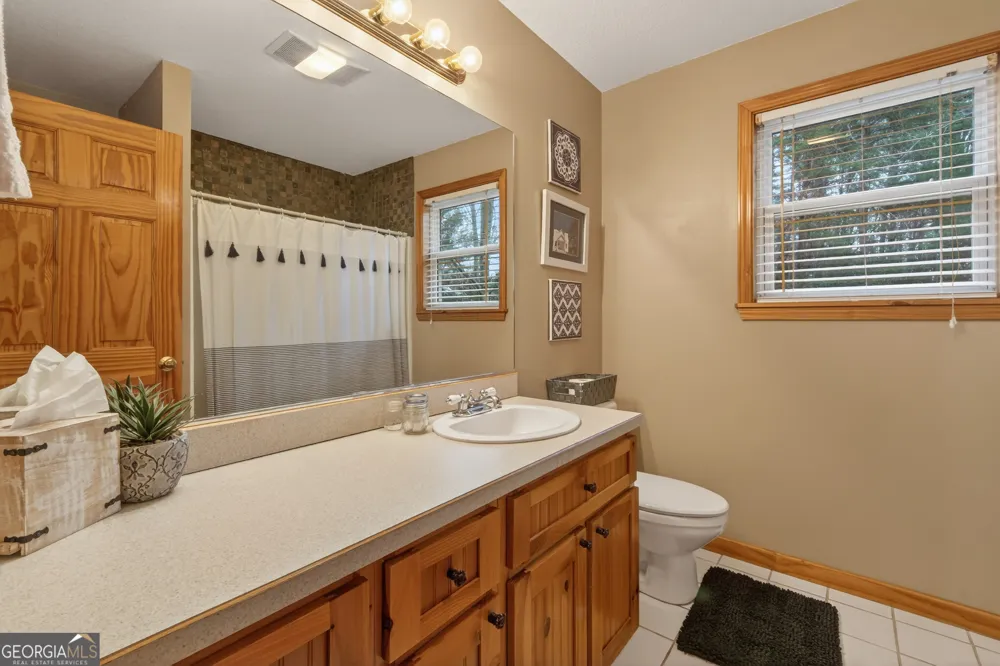 697 Zeppelin Strasse Helen, GA 30545