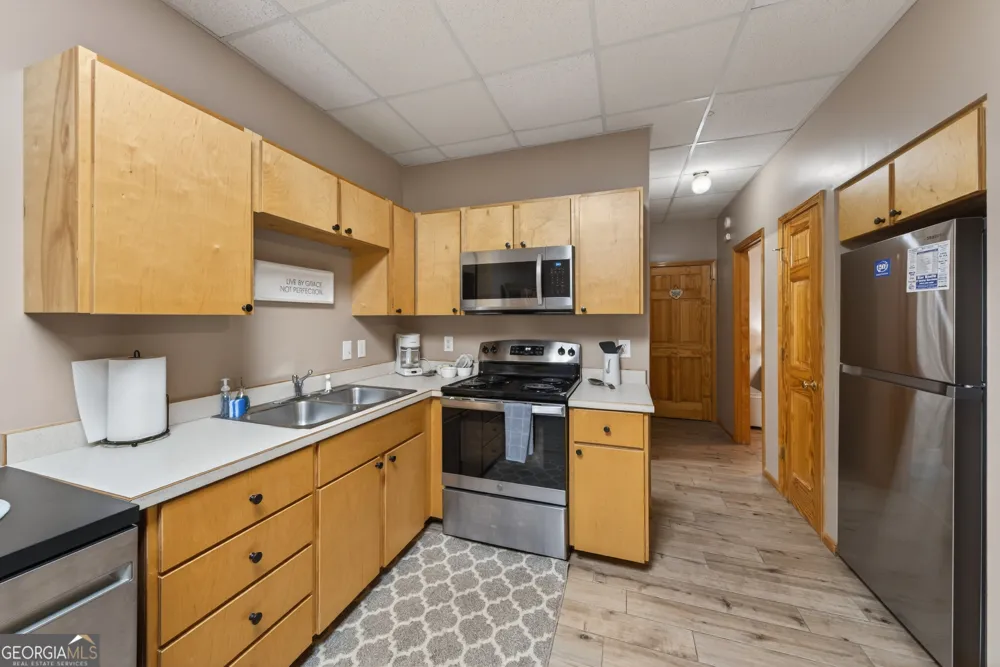 697 Zeppelin Strasse Helen, GA 30545