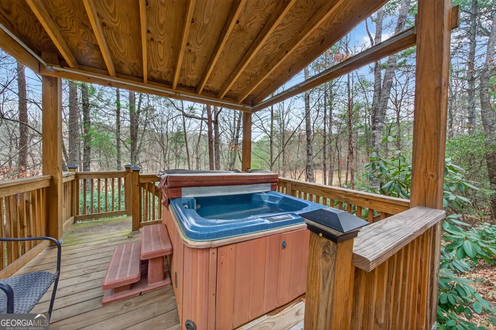 697 Zeppelin Strasse Helen, GA 30545
