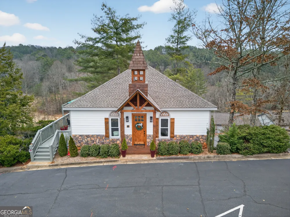 697 Zeppelin Strasse Helen, GA 30545