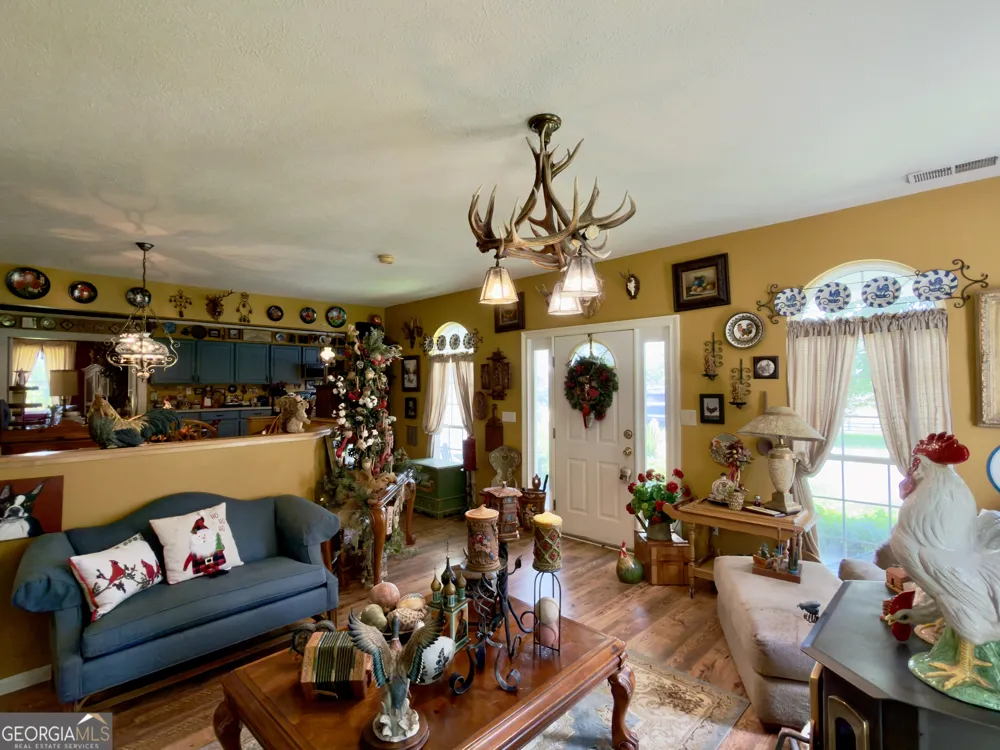 5627 Cave Spring RD SW Cave Spring, GA 30124