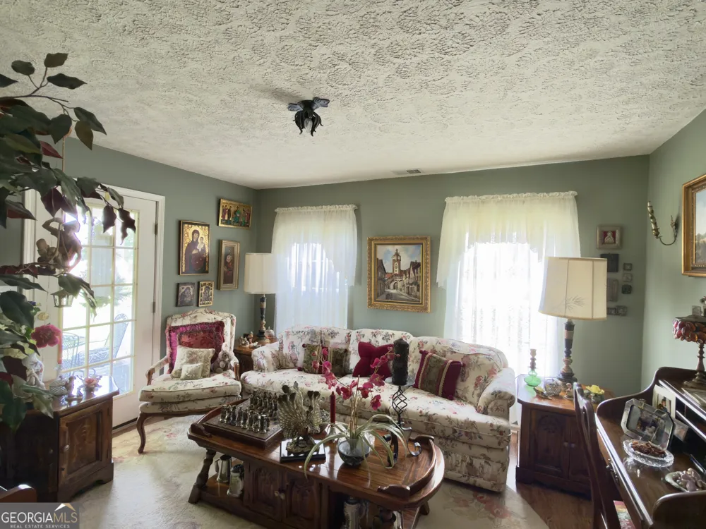 5627 Cave Spring RD SW Cave Spring, GA 30124