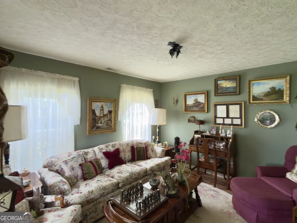 5627 Cave Spring RD SW Cave Spring, GA 30124