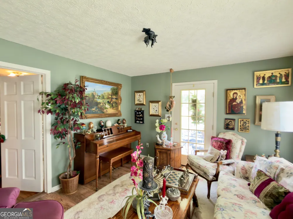 5627 Cave Spring RD SW Cave Spring, GA 30124