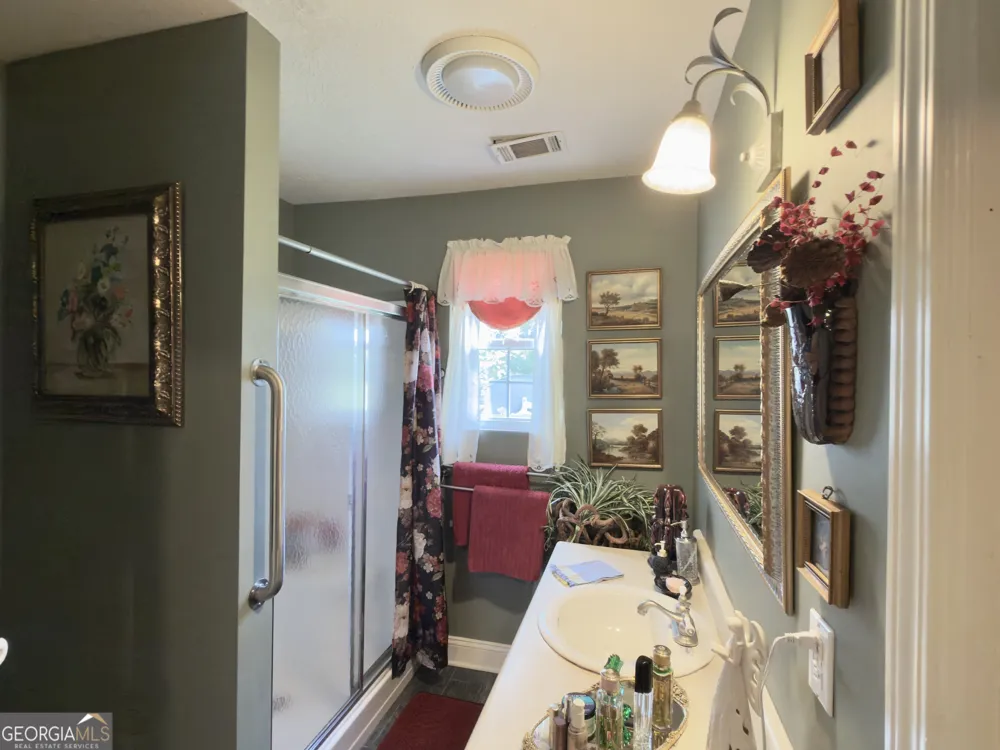 5627 Cave Spring RD SW Cave Spring, GA 30124