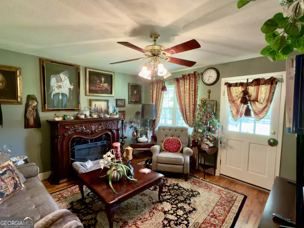 5627 Cave Spring RD SW Cave Spring, GA 30124