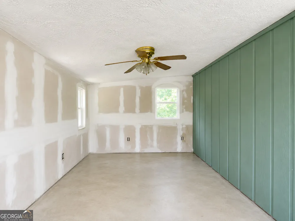 5627 Cave Spring RD SW Cave Spring, GA 30124