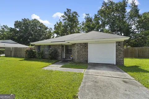 604 Ryan LN
