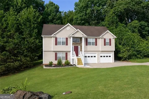 114 Waterbury LN