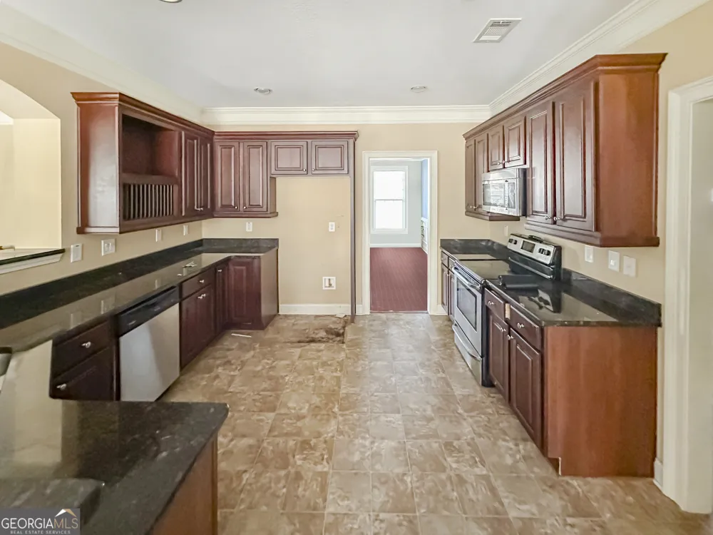 142 Liberty TRCE Milner, GA 30257