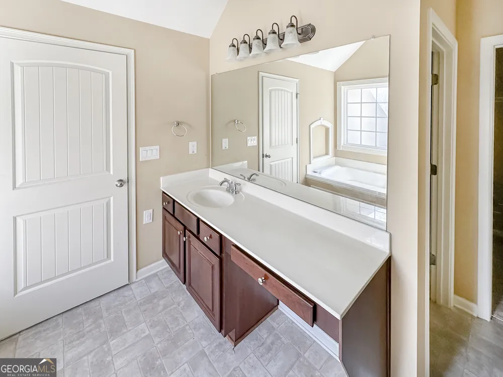 142 Liberty TRCE Milner, GA 30257