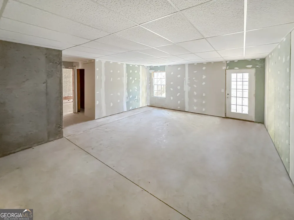 142 Liberty TRCE Milner, GA 30257