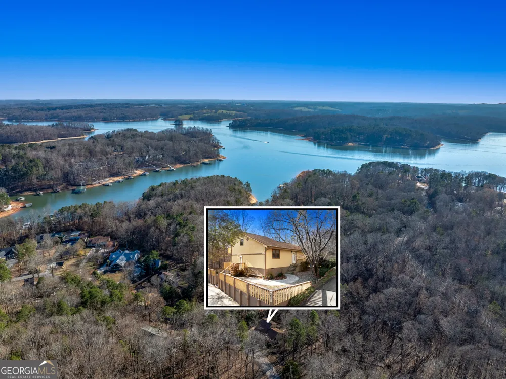 251 Cherokee DR Fair Play, SC 29643