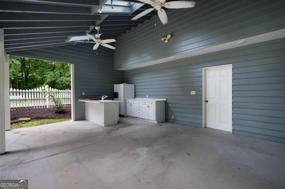 1904 Rena LN Dalton, GA 30720