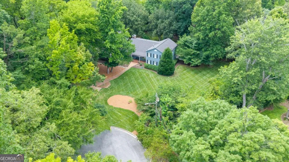 1904 Rena LN Dalton, GA 30720
