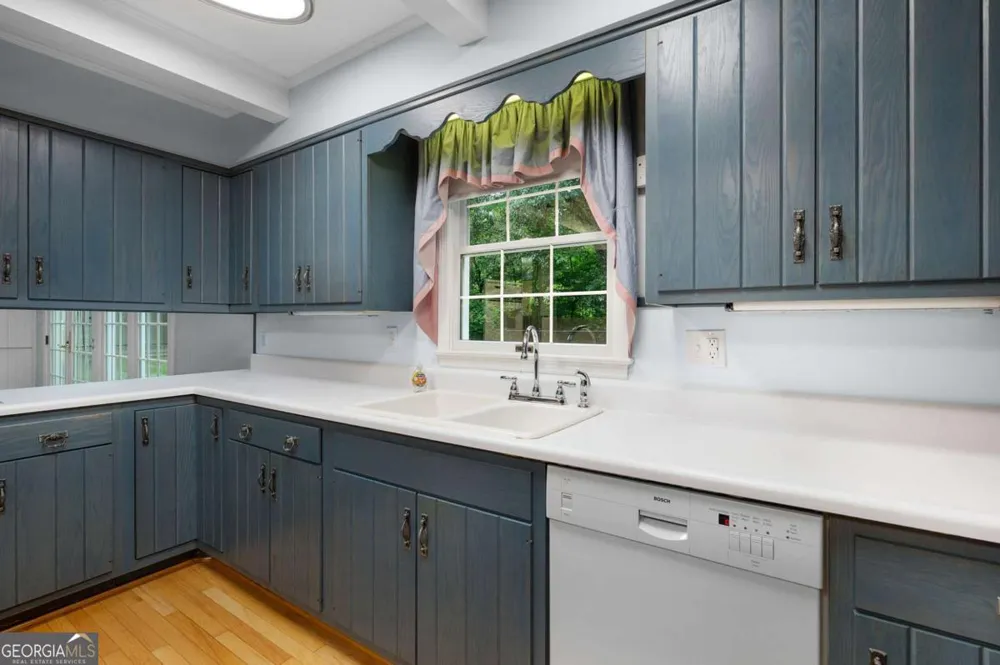 1904 Rena LN Dalton, GA 30720