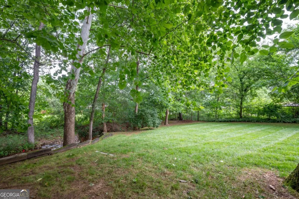1904 Rena LN Dalton, GA 30720