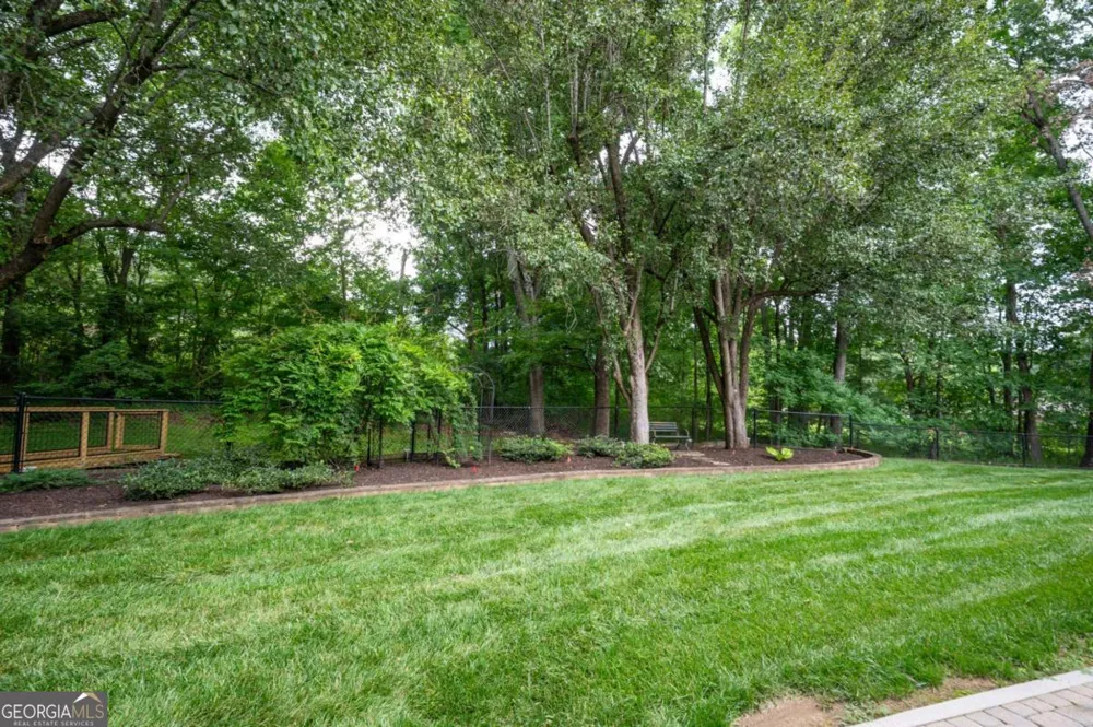 1904 Rena LN Dalton, GA 30720