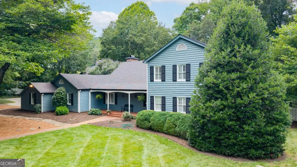 1904 Rena LN Dalton, GA 30720