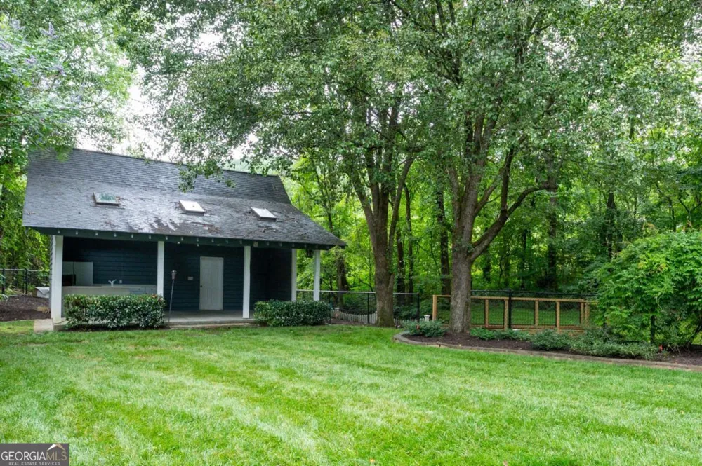 1904 Rena LN Dalton, GA 30720