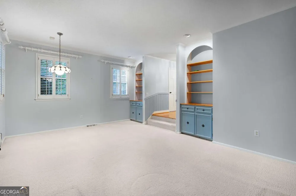 1904 Rena LN Dalton, GA 30720