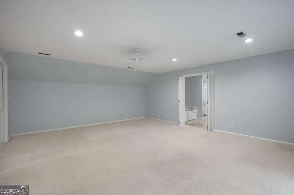 1904 Rena LN Dalton, GA 30720