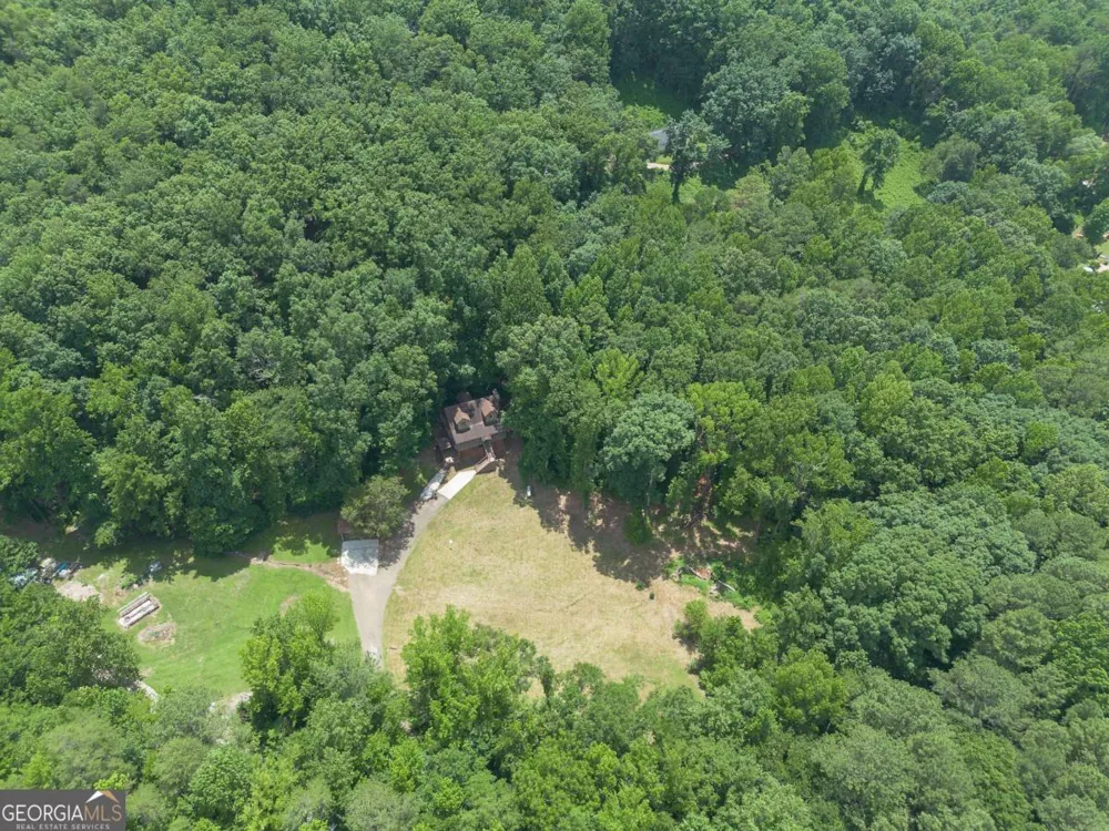 331 Salacoa RD SE Fairmount, GA 30139