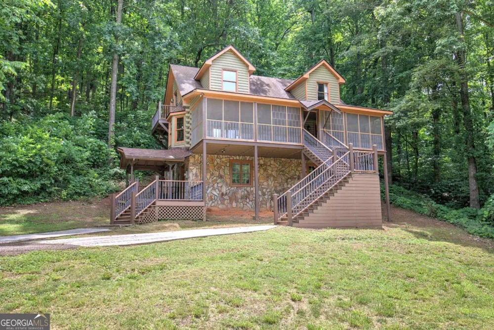 331 Salacoa RD SE Fairmount, GA 30139