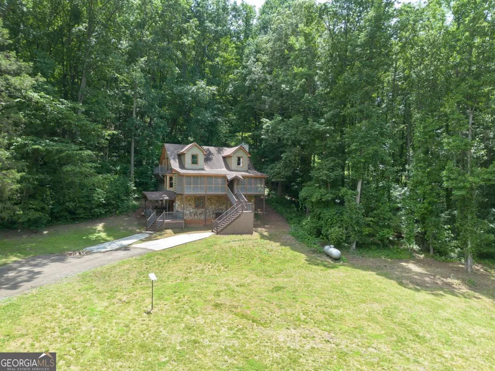 331 Salacoa RD SE Fairmount, GA 30139