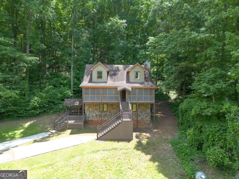 331 Salacoa RD SE Fairmount, GA 30139