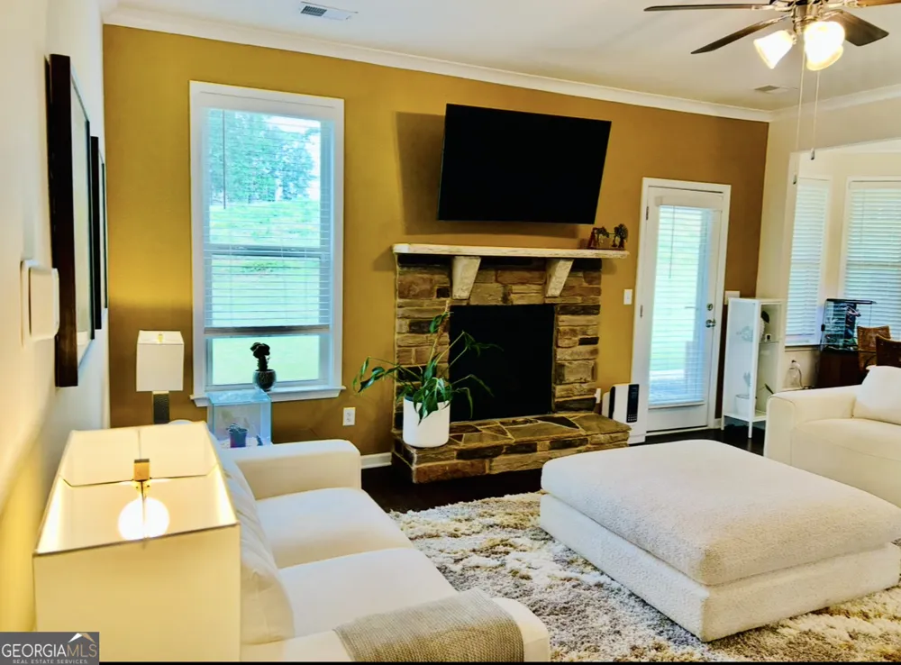 330 Darien DR Senoia, GA 30276